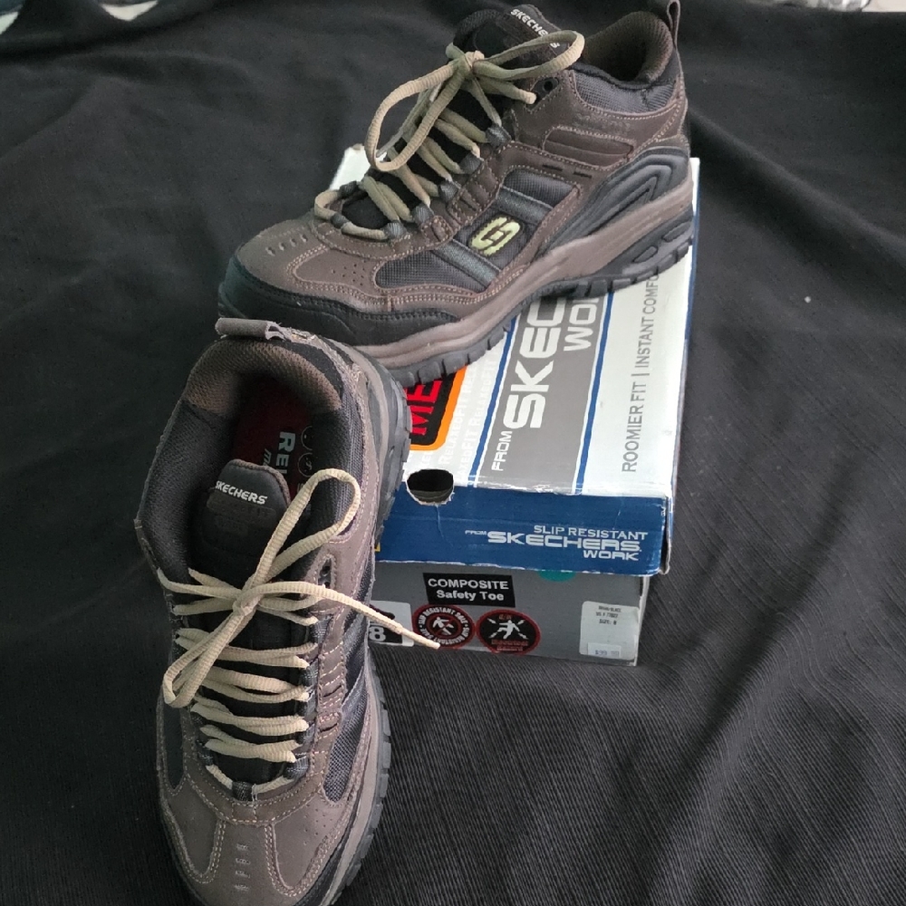 Men's Sketchers Work Boots, Sz 8, NIB